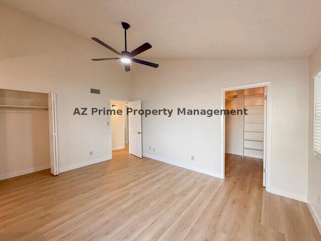 Building Photo - 7829 N 21st Ln