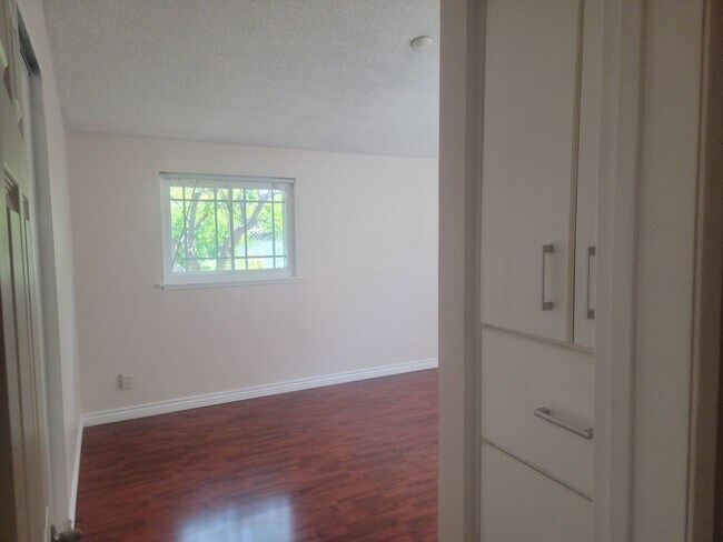 Building Photo - Beautiful 4 Bedroom 2 Bathroom Granada Hills Home Ready for Move In!