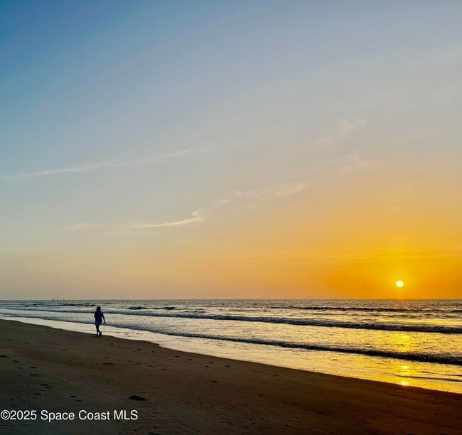 Building Photo - 4850 Ocean Beach Blvd