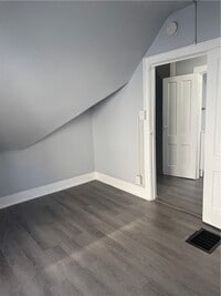 Building Photo - 686 Seward St