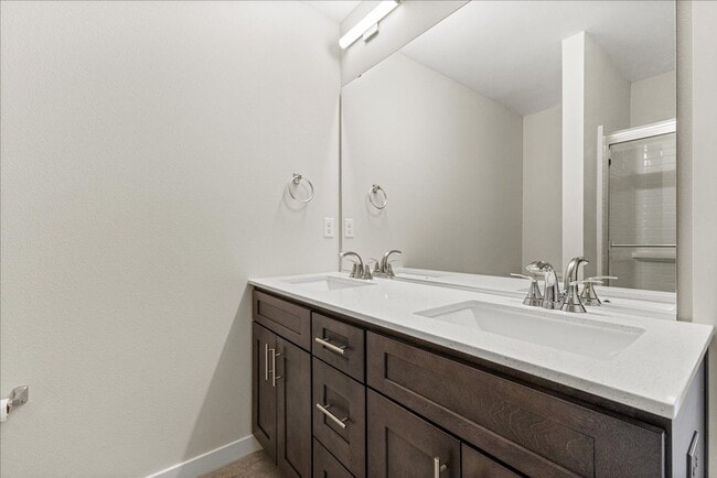 Building Photo - New Construction 2-Bed Townhome Near Boeing, Paine Field & Everett Naval Base – Quartz Kitchen, A...