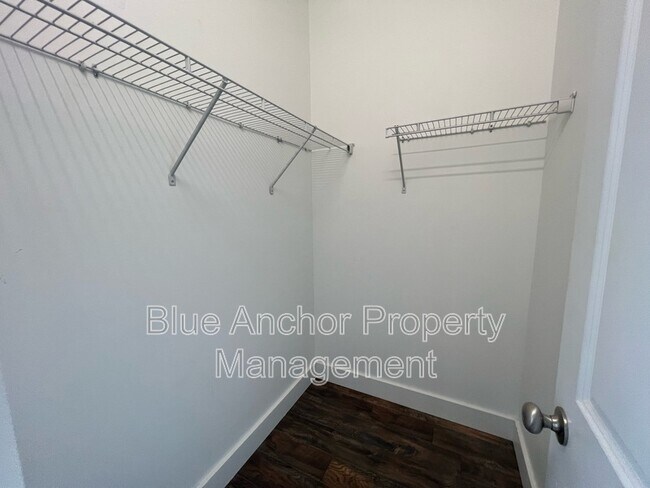 Building Photo - 153 Leeward Ln