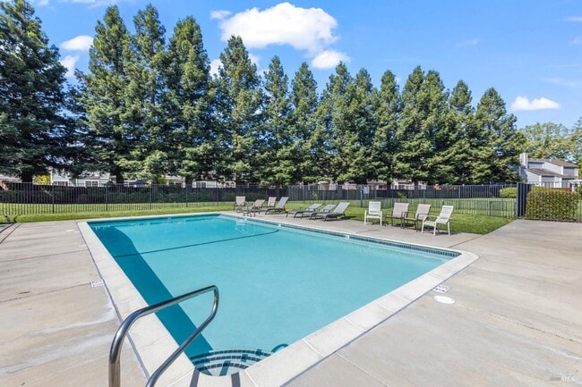 Building Photo - 1734 Zinfandel Dr