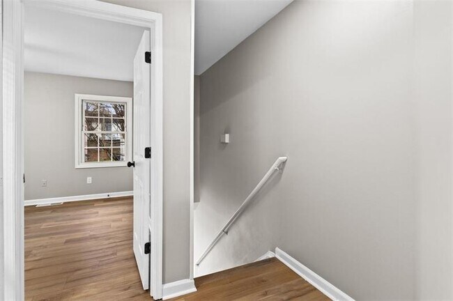 Building Photo - 1777 Twin Brooks Dr SE