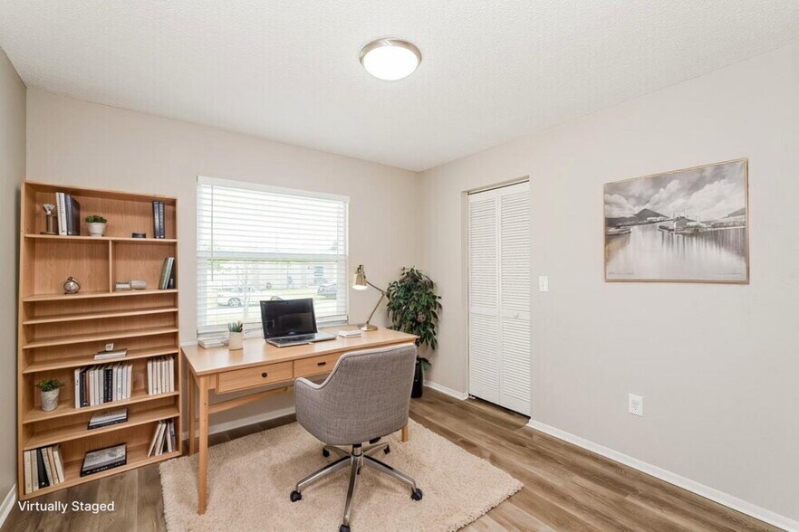 Building Photo - 914 Axlewood Cir
