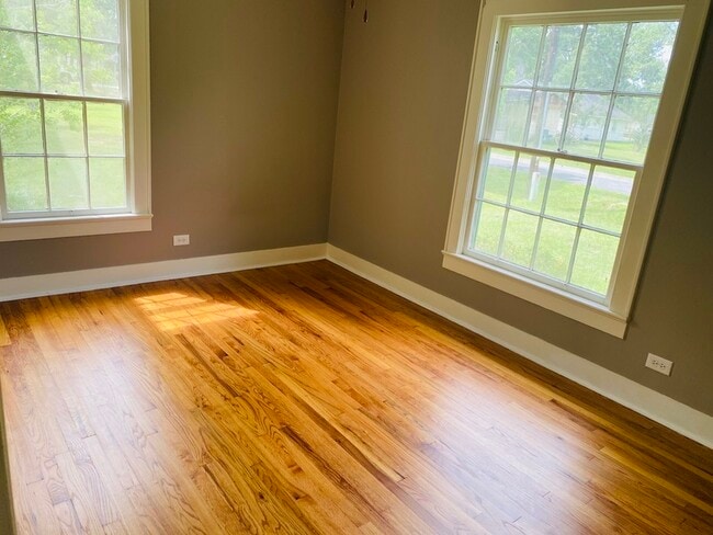 Building Photo - 1111 Melanie Ln