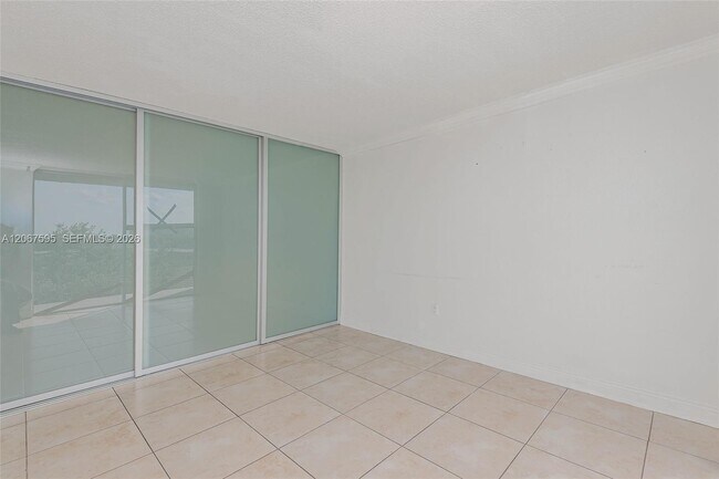 Building Photo - 1805 Sans Souci Blvd