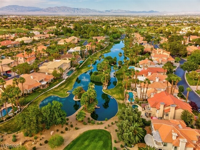 Building Photo - 8848 Rainbow Ridge Dr