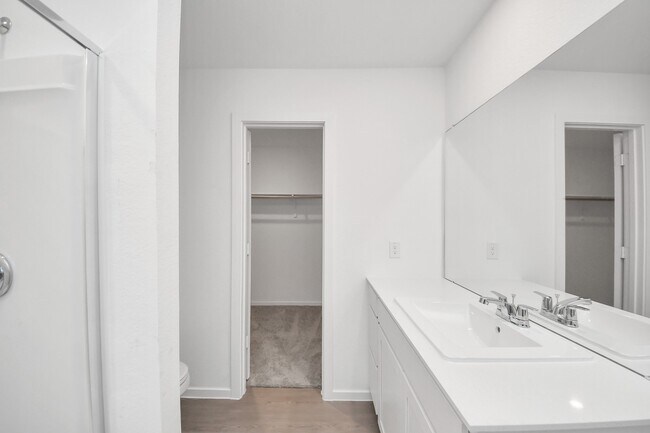 Building Photo - 5846 Majestic Sky Dr