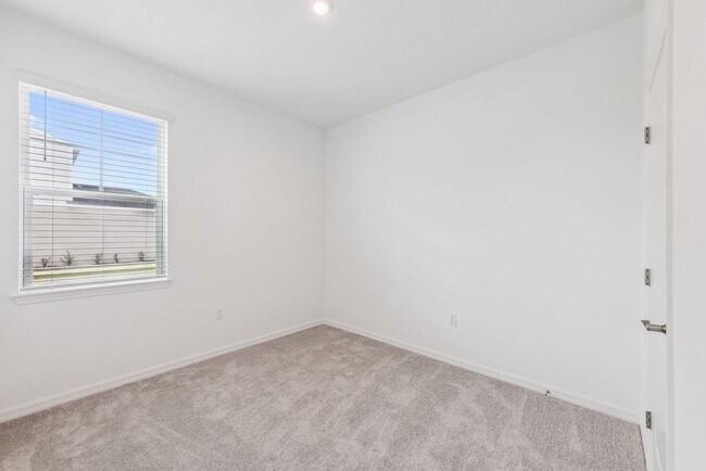 Building Photo - Brand New Construction 4b/3ba Home in Debary