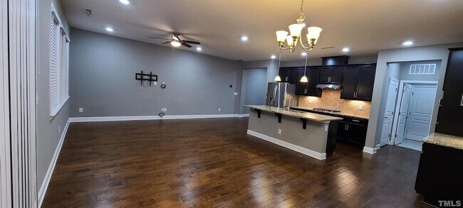 Building Photo - 529 Buhrstone Dr