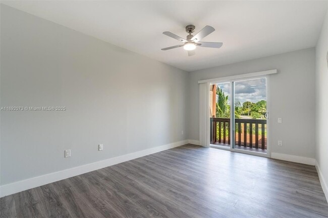 Building Photo - 6211 SW 116th Pl