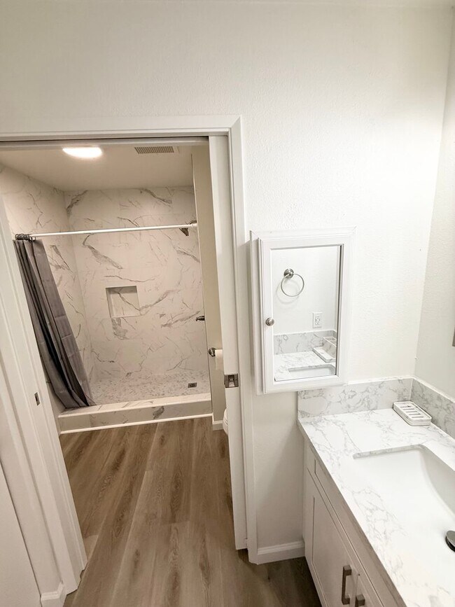 Building Photo - Mililani - Northpointe Terrace I 2-bedroom 2 bath w/2 parking stalls