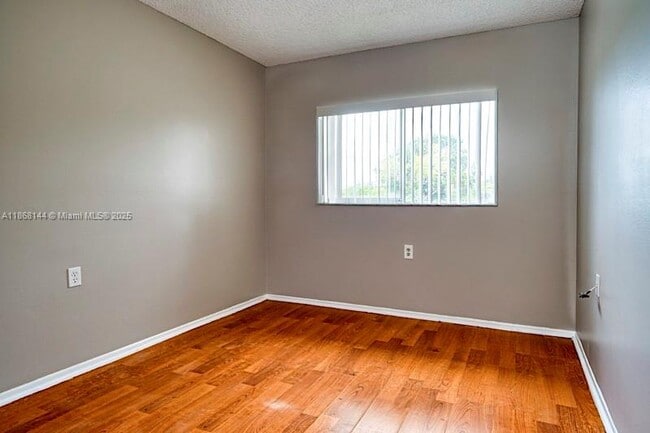 Building Photo - 1139 Lake Terry Dr