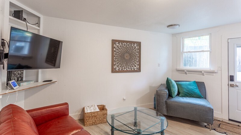 Building Photo - 6010 Cazadero Hwy