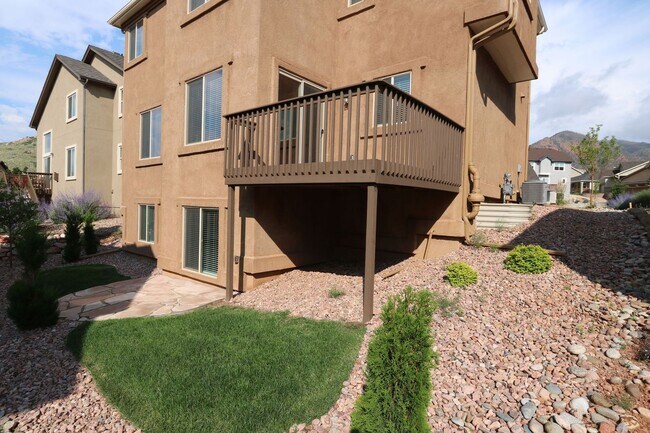 Building Photo - Updated Mountain Shadows Beauty on West Side!  4bdrm/3.5bath/2-car Garage