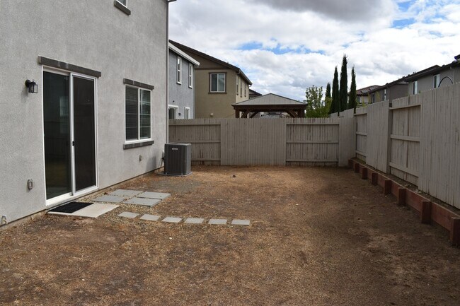 Building Photo - 8168 Oxbow Lndg Lp