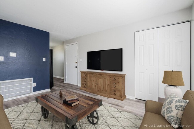 Building Photo - 474 Elsmere St