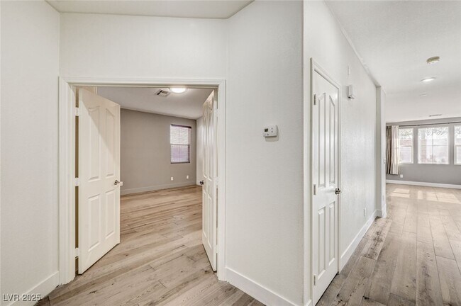 Building Photo - 6935 Galeria Posada Ave