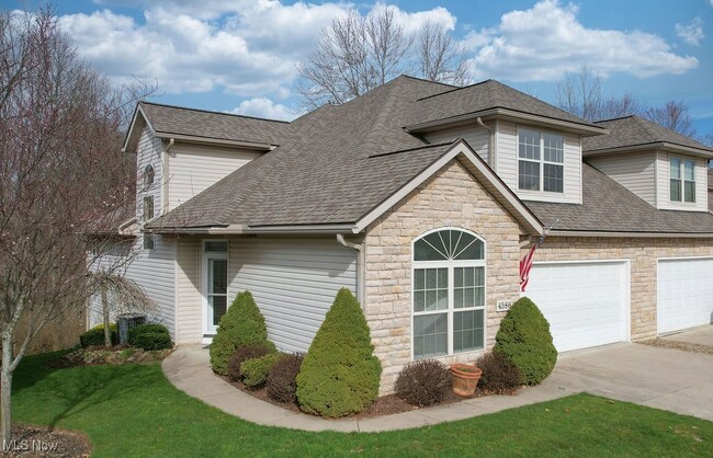 Primary Photo - 4586 Creekside Dr