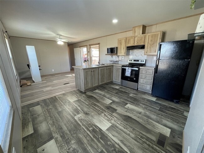 Building Photo - 3830 N Florence Rd