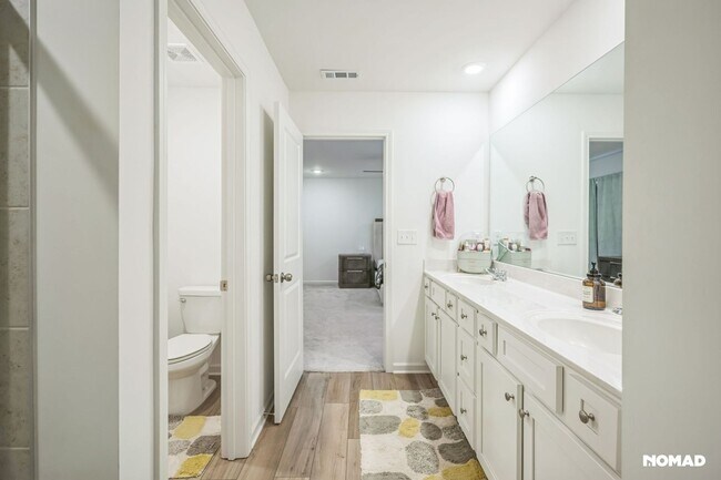 Building Photo - Spacious 4BR House in Acworth