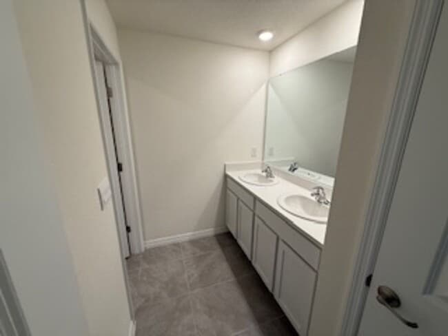 Primary Photo - Beautiful New House