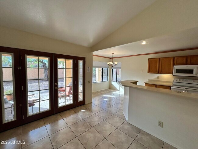 Building Photo - 3809 E Desert Flower Ln