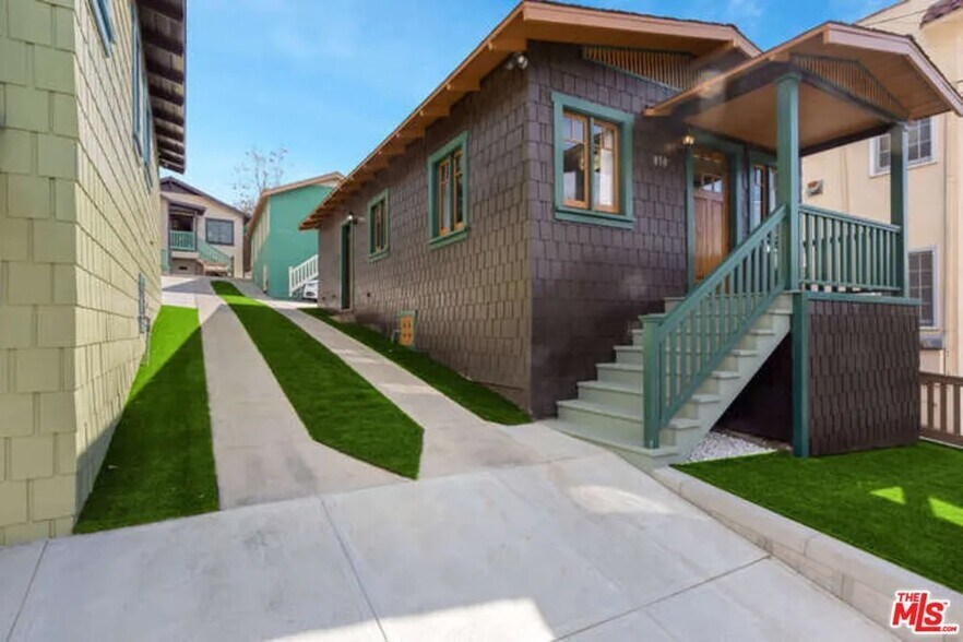Building Photo - 850 Laveta Ter