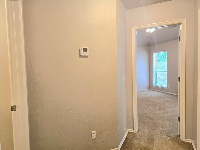 Building Photo - 1823 Chelsea Dr
