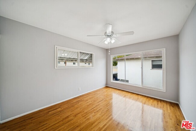 Building Photo - 5307 Vantage Ave