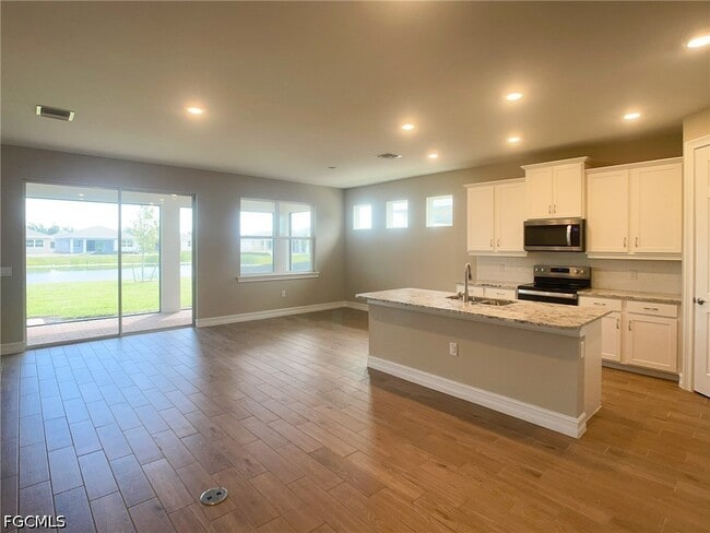 Building Photo - 417 Coral Reef Pl