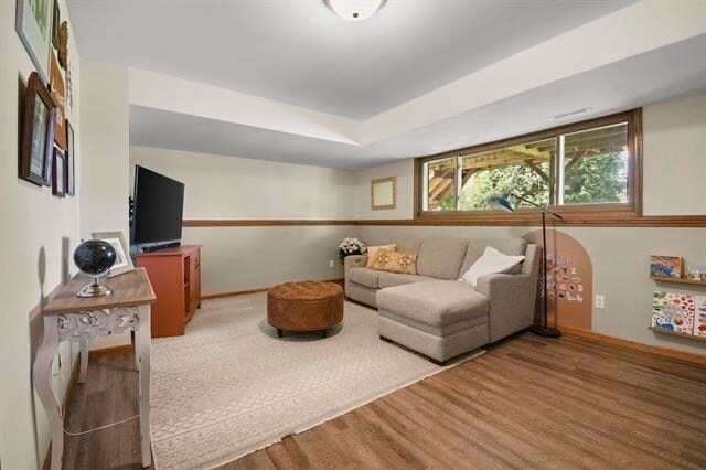 Building Photo - 609 N Woods Edge Dr