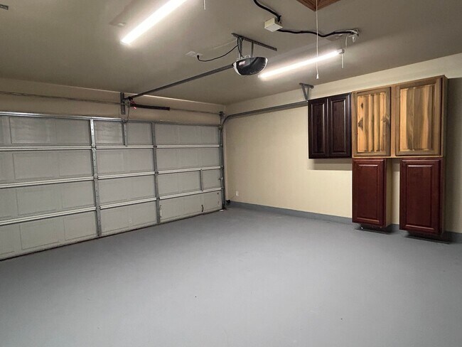 Building Photo - Charming 4-Bedroom Living in Desirable Converse Area