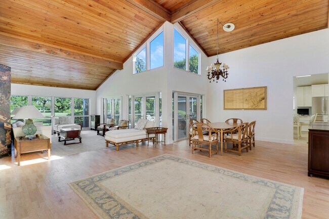 Building Photo - 13760 Sand Crane Dr