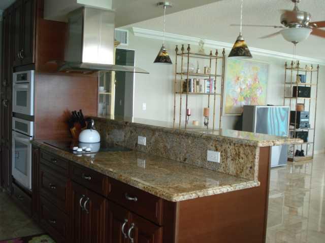 Building Photo - 4020 Galt Ocean Dr