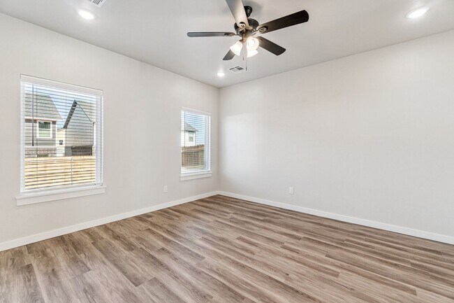 Building Photo - 19604 Molly Dr