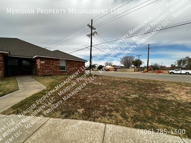 Primary Photo - 533 N. Clinton-