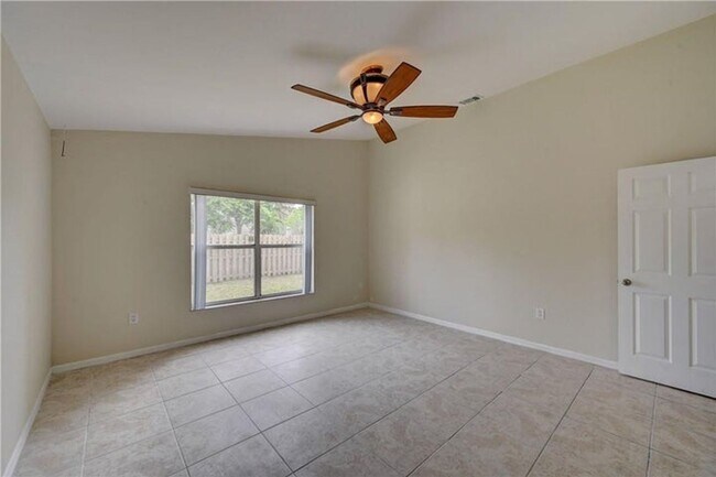 Building Photo - 13348 NW 13th St