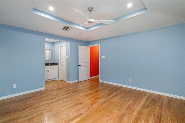 Building Photo - 425 Wolf Run Ct