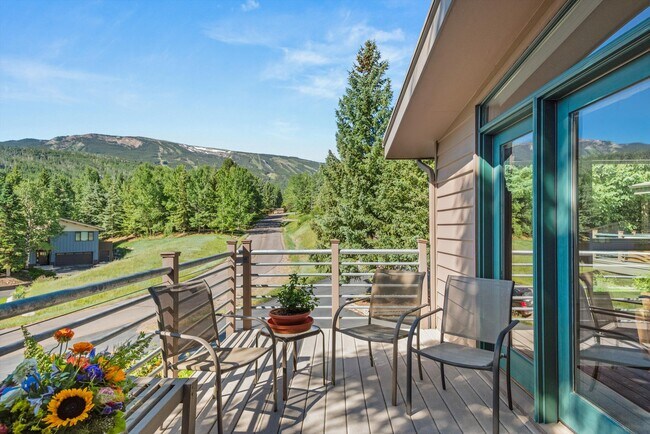 Building Photo - 15 Terrace Dr