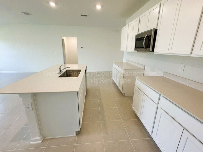 Building Photo - 3489 Chinotto Dr