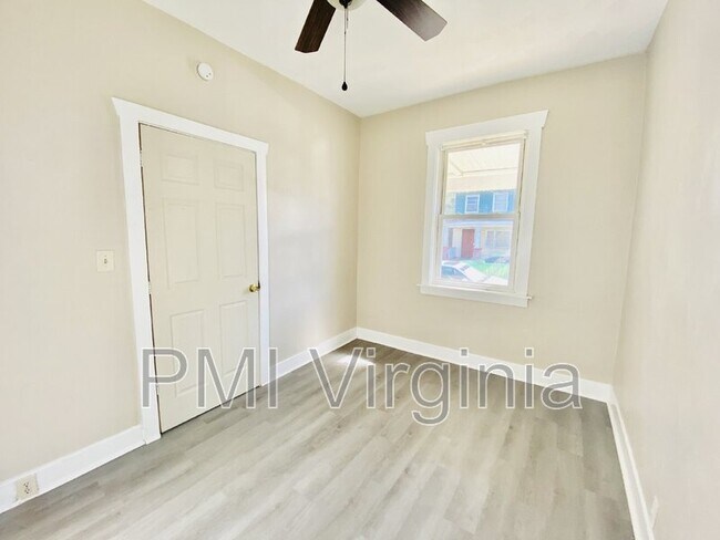 Building Photo - 1205 Pike St
