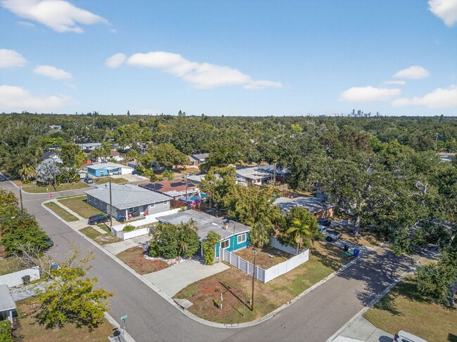 Building Photo - Spacious Gulfport Gem with Large Private Backyard and Plenty of Driveway Space