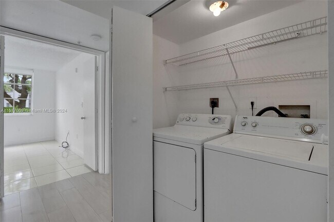 Building Photo - 4350 NW 107th Ave