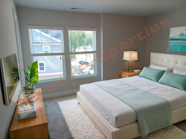 Building Photo - 718 Rosefield Dr