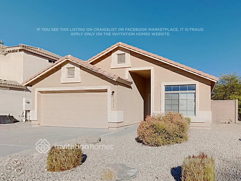 Primary Photo - 12724 W Voltaire Ave