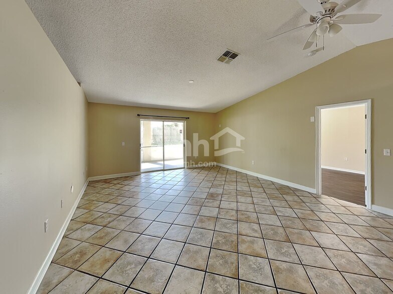 Building Photo - 4310 Stonefield Dr