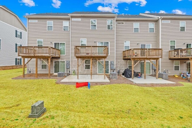 Building Photo - 2620 Grantham Place Dr