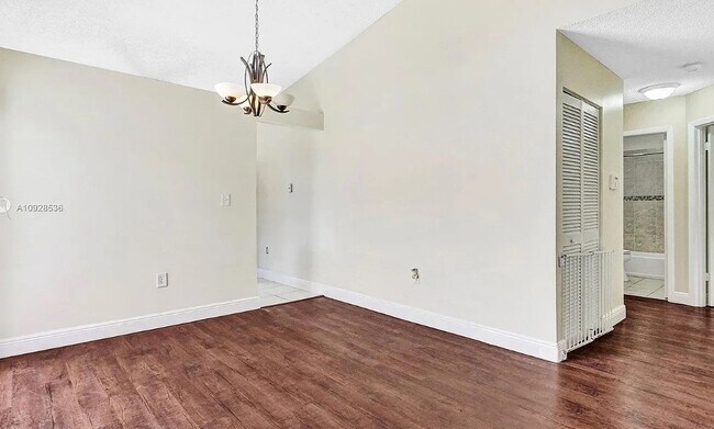 Building Photo - 8560 NW 193rd Ln